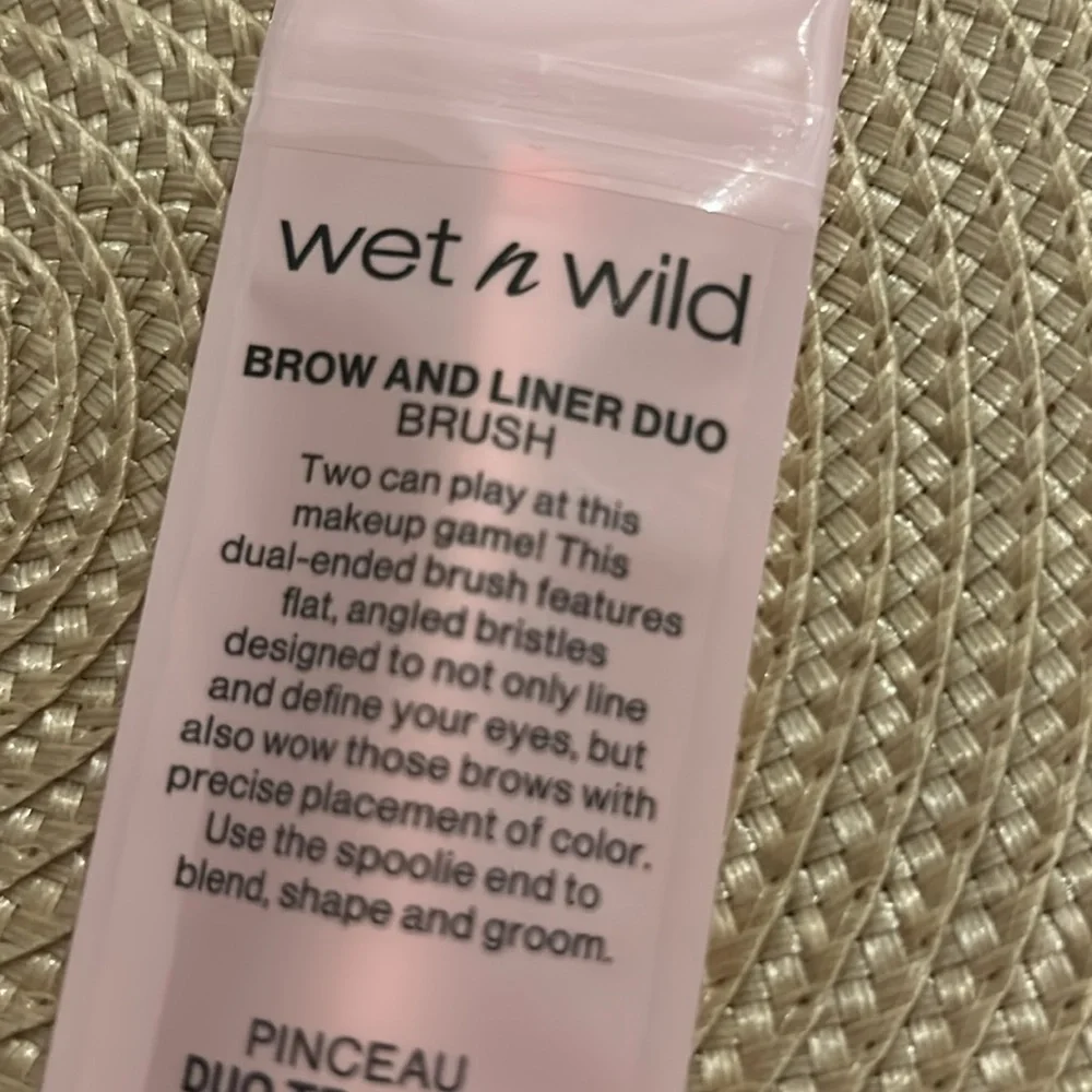 Wet n Wild Brow and Liner Duo Brush